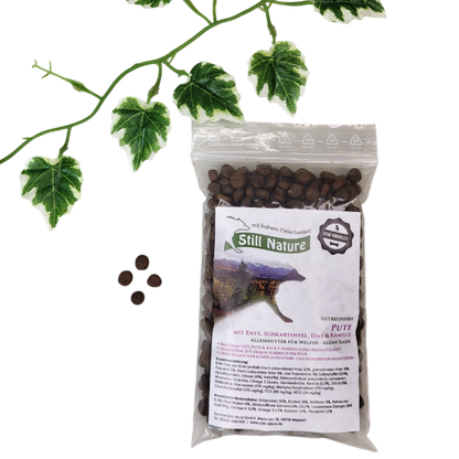 Still Nature | Mini Puppy Pute mit Ente, Süßkartoffel, Dill und Kamille