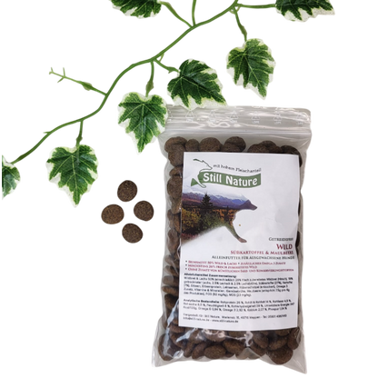 Still Nature | Wild und Lachs mit Süßkartoffel und Maulbeere