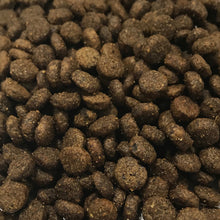 Still Nature | Huhn mit Süßkartoffel und Kräuter | kleine Rassen